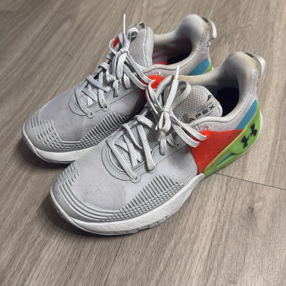 Under Armour HOVR Apex shoes
